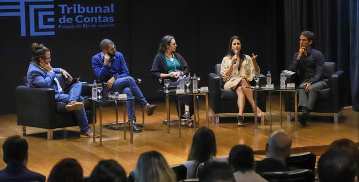 Especialistas debatem caminhos para futuro do Estado do Rio 